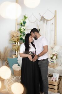 Creative maternity studio photoshoot in Faridabad – Alok Color Lab pregnancy shoot with props, lighting, and designer backdrops.